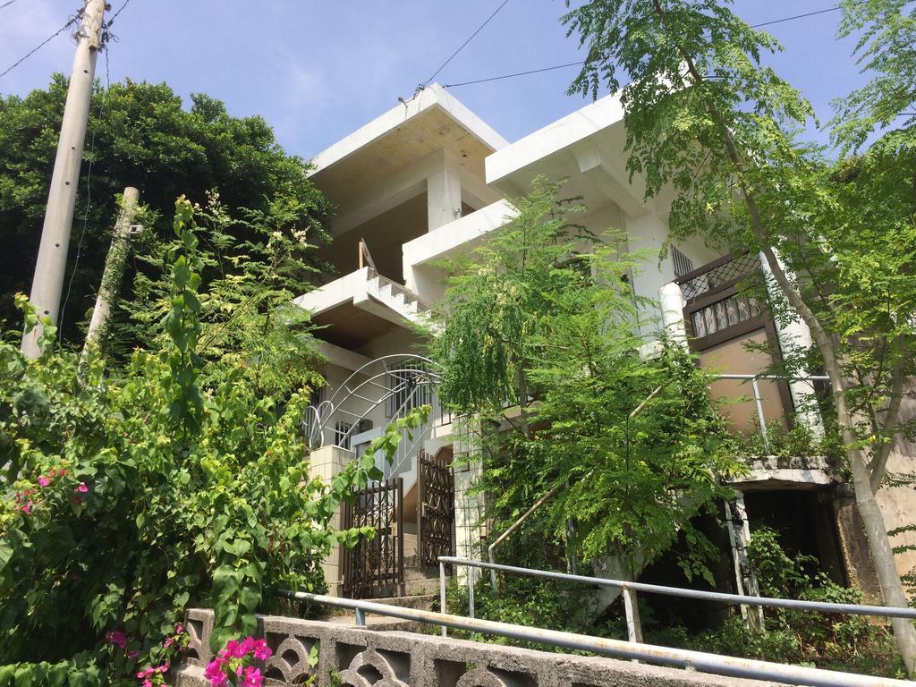 Body Balance House Hotel Miyakojima  Exterior photo